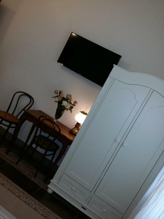 Double Room Private Bathroom